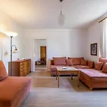 Schuelp Apartment *